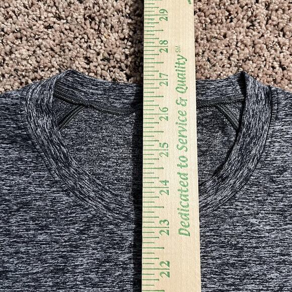 Lululemon Shirt Mens Small Gray Long Sleeve Seamless Athletic Running Pullover - Picture 6 of 8